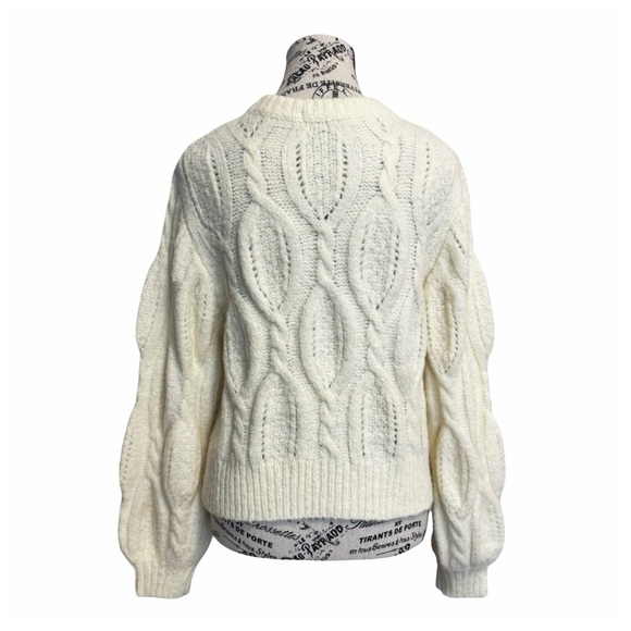 Boundary & Co. Crewneck Cable Knit Sweater. White. Medium - Picture 6 of 11